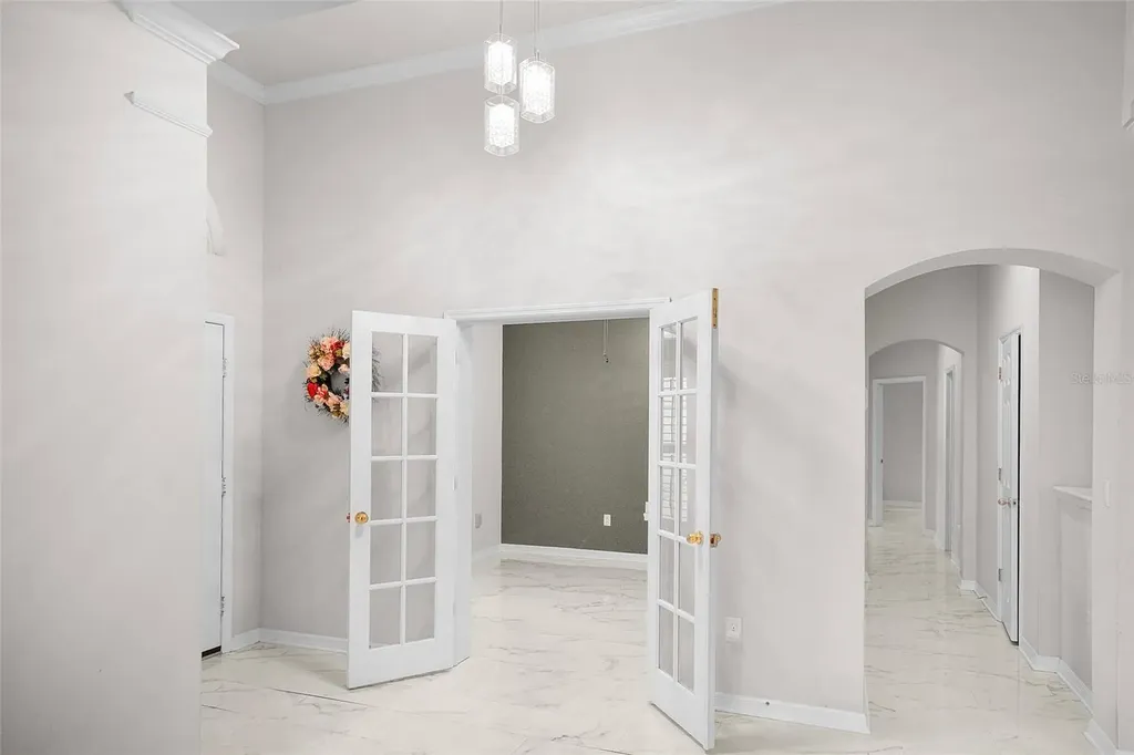 10218 Shadow Branch Drive Tampa FL 33647