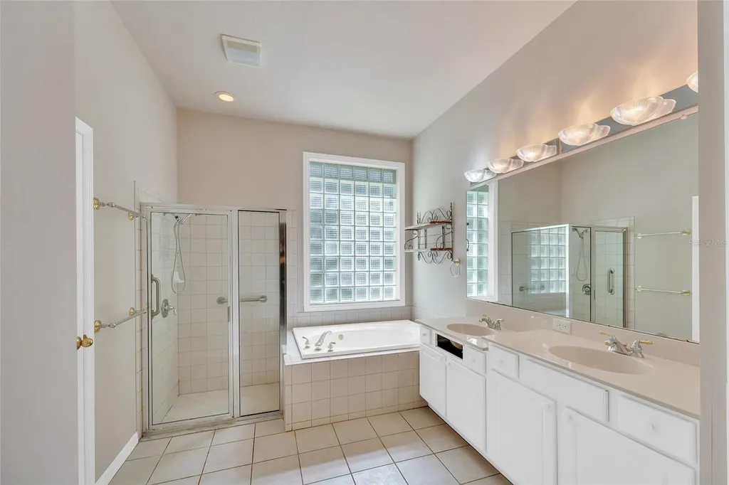 10218 Shadow Branch Drive Tampa FL 33647