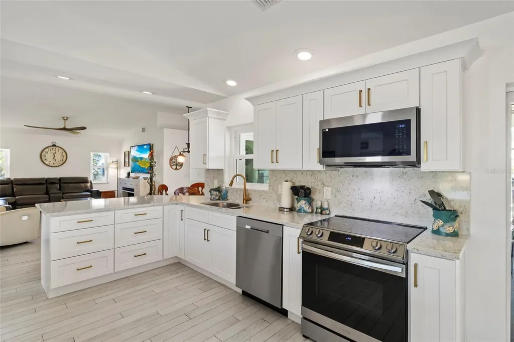 3504 SW 6th Street Cape Coral FL 33991