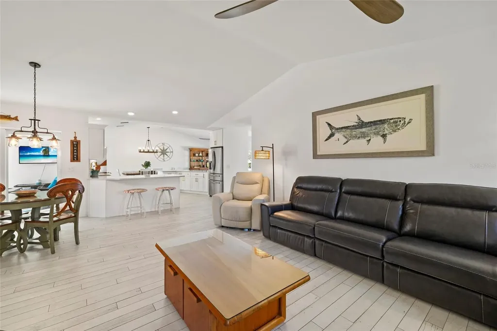 3504 SW 6th Street Cape Coral FL 33991