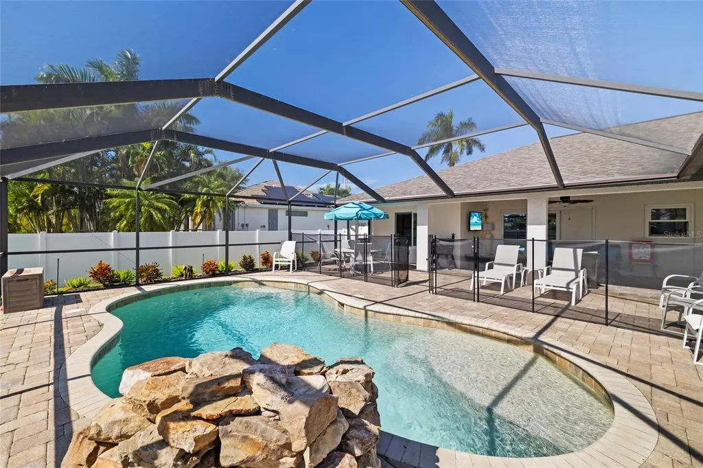 3504 SW 6th Street Cape Coral FL 33991