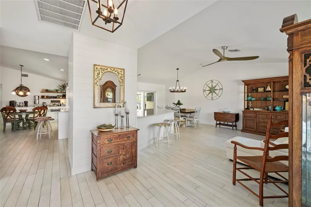 3504 SW 6th Street Cape Coral FL 33991