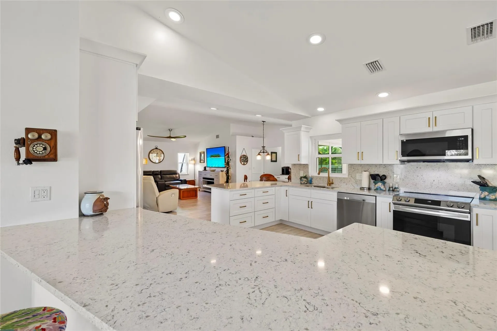 3504 SW 6th Street Cape Coral FL 33991