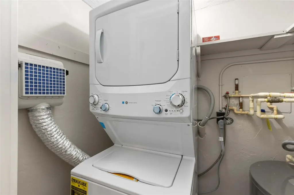 137 Avenida Messina Sarasota FL 34242