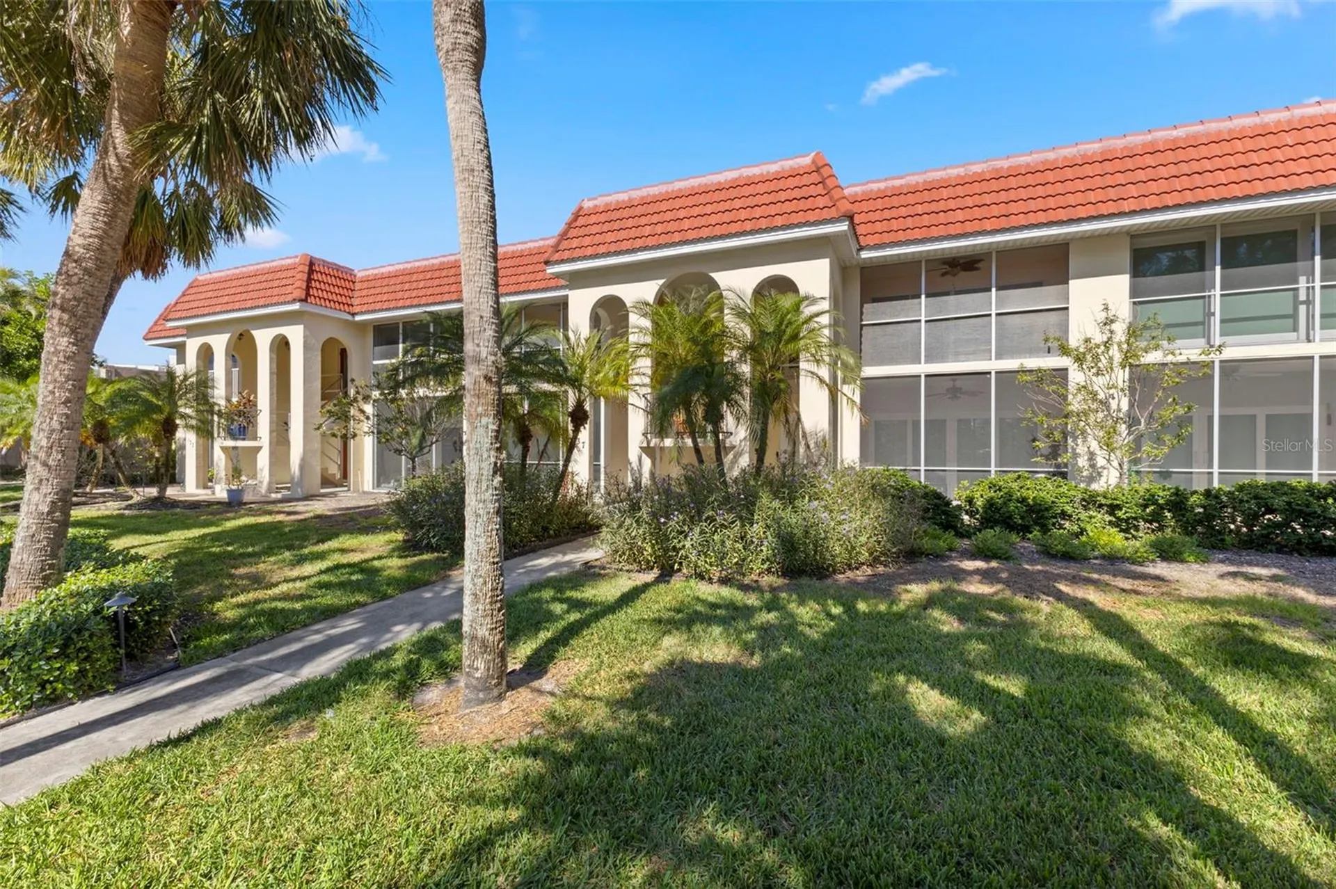 137 Avenida Messina Sarasota FL 34242