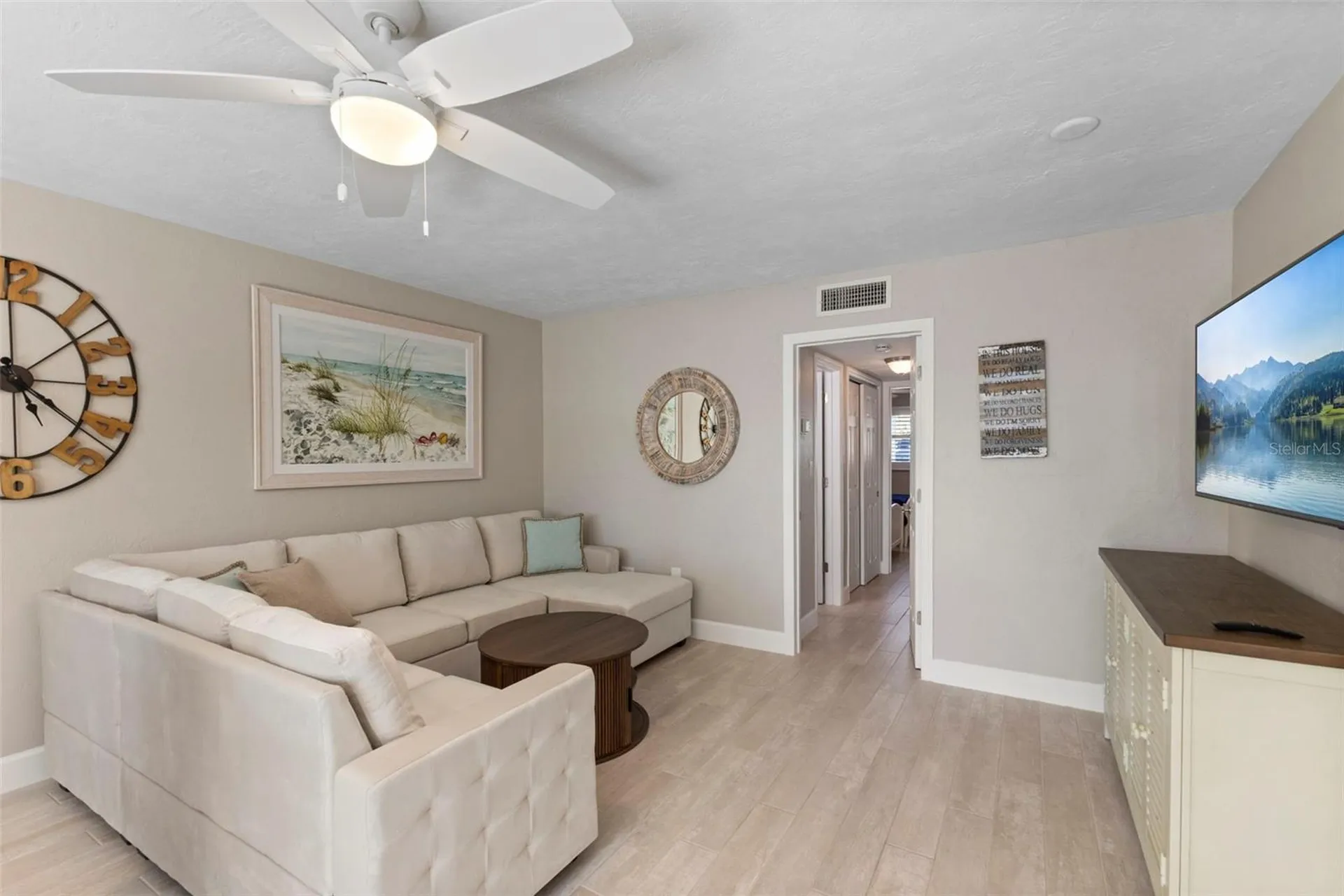 137 Avenida Messina Sarasota FL 34242