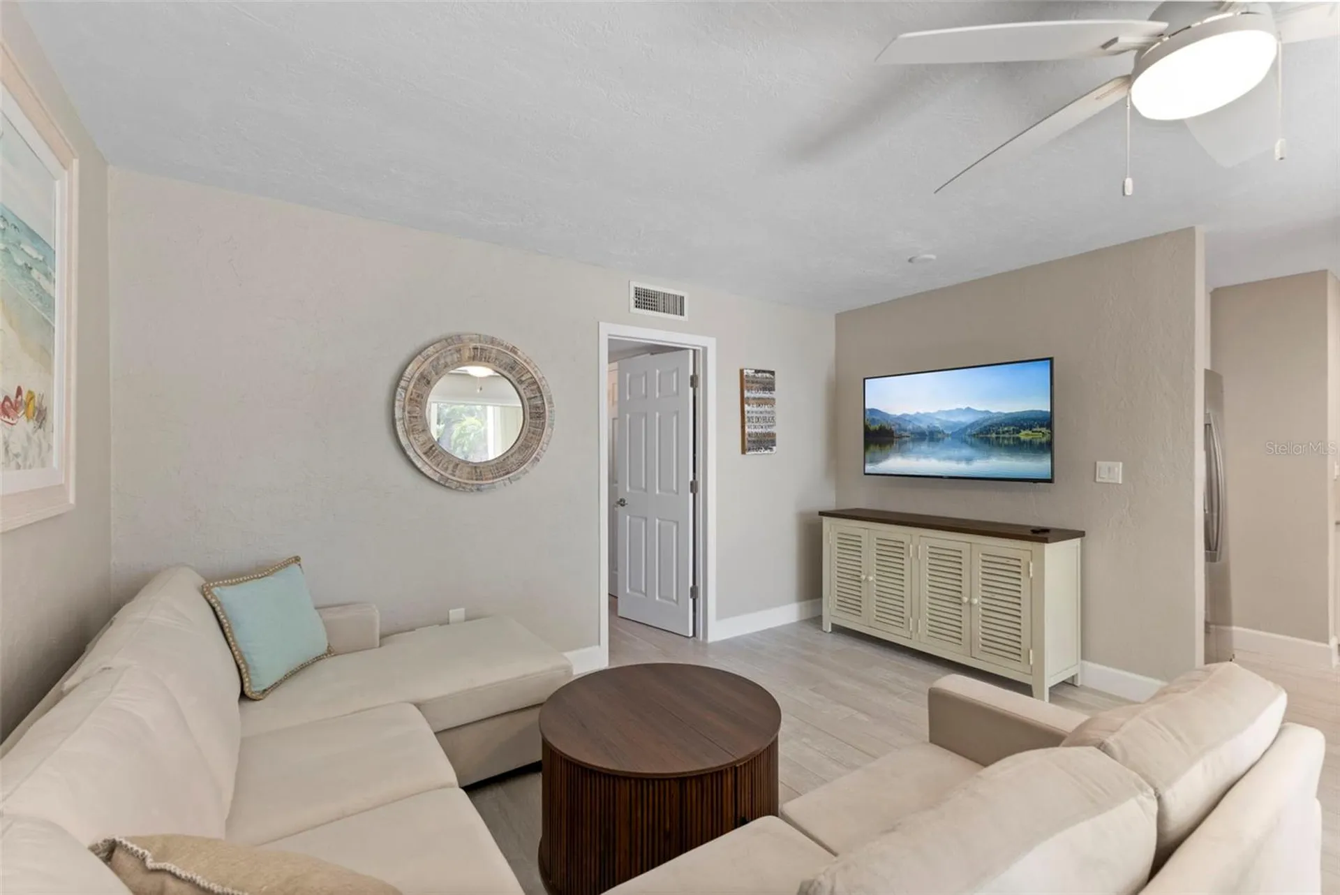 137 Avenida Messina Sarasota FL 34242