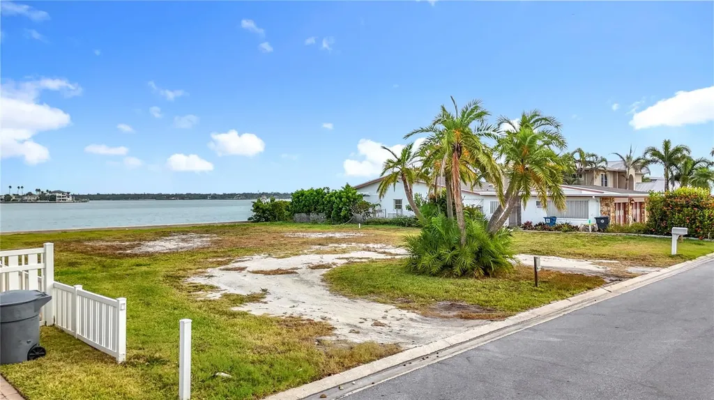 12 Paradise Lane Treasure Island FL 33706