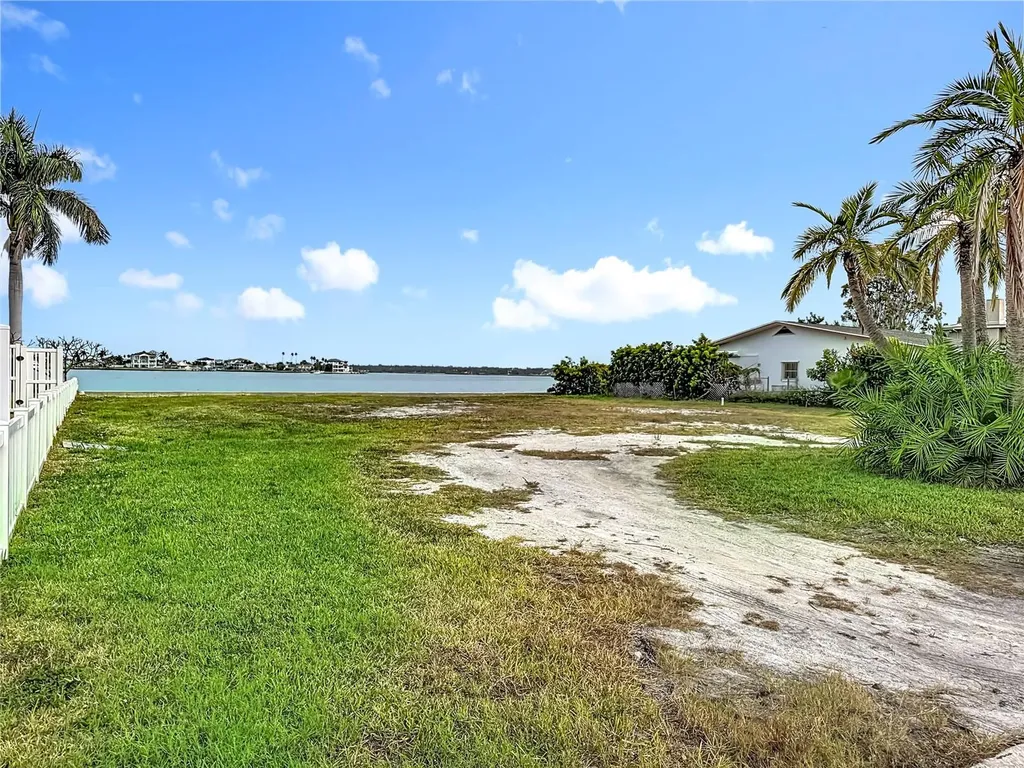 12 Paradise Lane Treasure Island FL 33706