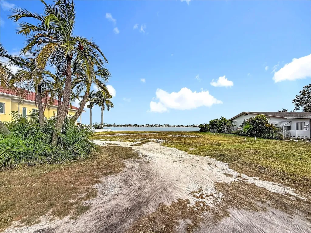 12 Paradise Lane Treasure Island FL 33706