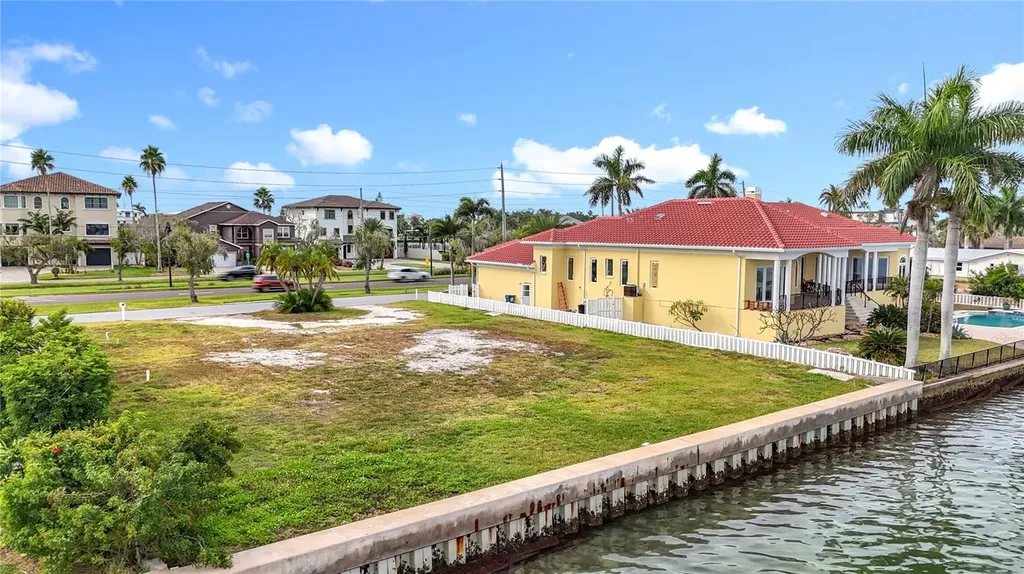 12 Paradise Lane Treasure Island FL 33706