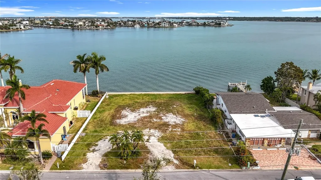 12 Paradise Lane Treasure Island FL 33706