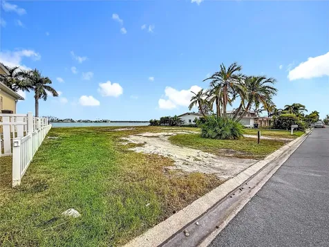 12 Paradise Lane Treasure Island FL 33706