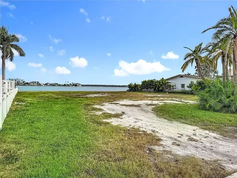 12 Paradise Lane Treasure Island FL 33706
