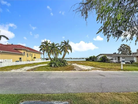 12 Paradise Lane Treasure Island FL 33706