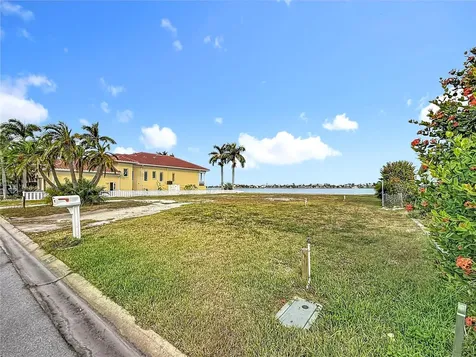 12 Paradise Lane Treasure Island FL 33706