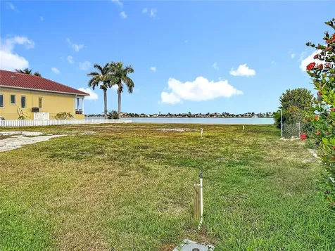 12 Paradise Lane Treasure Island FL 33706