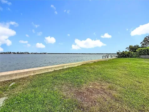 12 Paradise Lane Treasure Island FL 33706