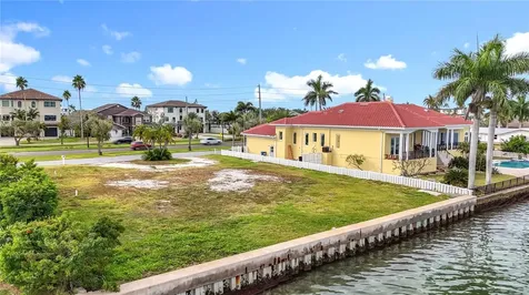 12 Paradise Lane Treasure Island FL 33706
