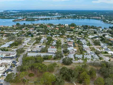 533 Parkdale Mews Venice FL 34285