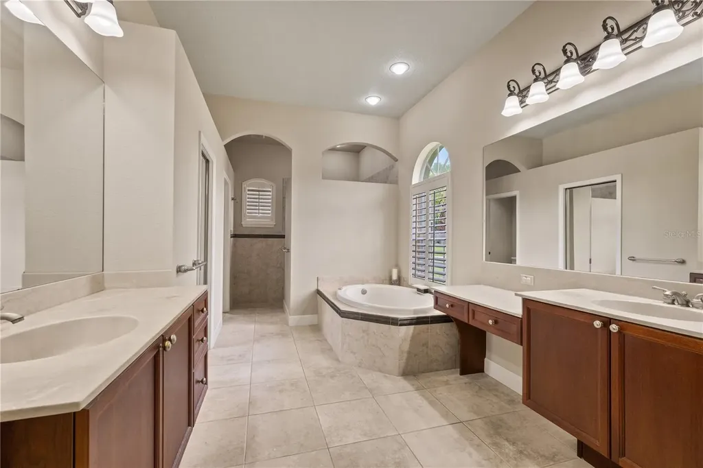3015 Lynwood Court Land O Lakes FL 34638