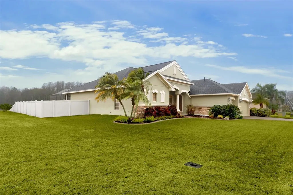 3015 Lynwood Court Land O Lakes FL 34638