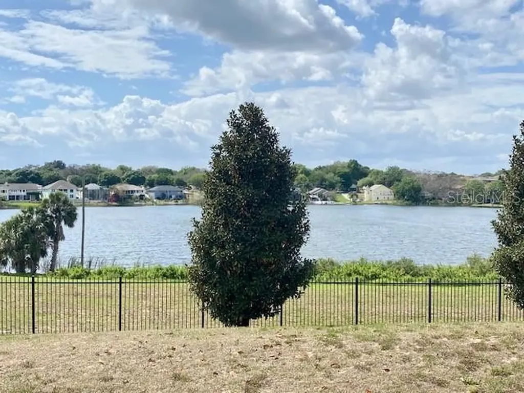 1023 David Walker Drive Tavares FL 32778