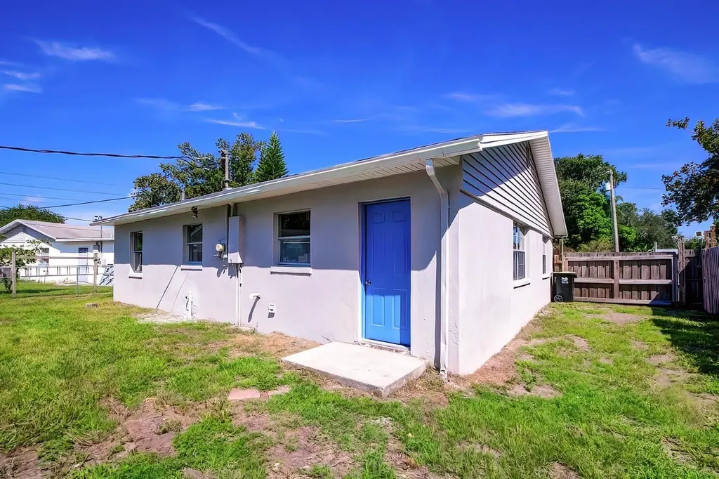 2107 Monticello Avenue Lakeland FL 33801