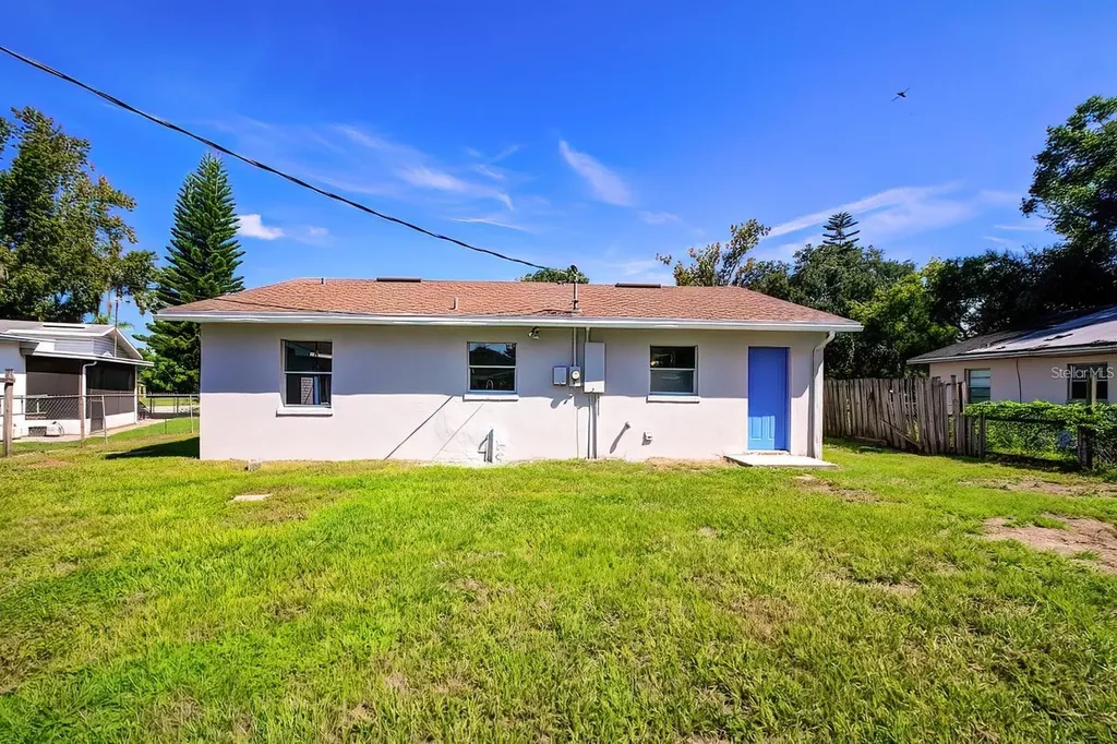2107 Monticello Avenue Lakeland FL 33801