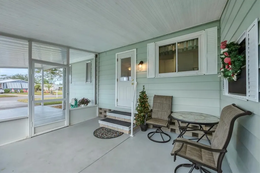 827 Tangerine Woods Boulevard Englewood FL 34223