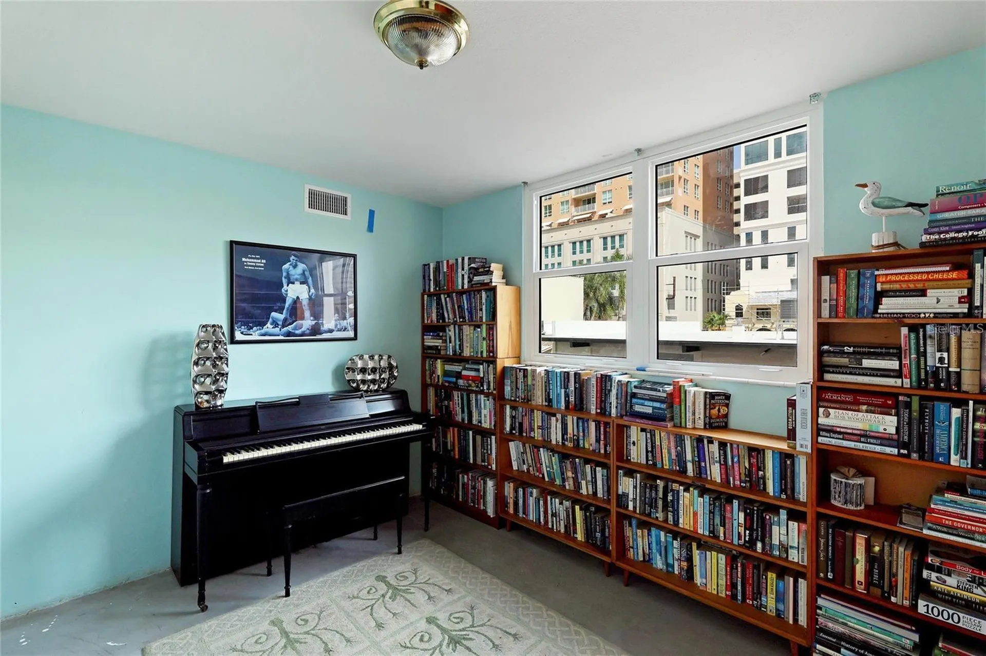 33 S Gulfstream Avenue Sarasota FL 34236