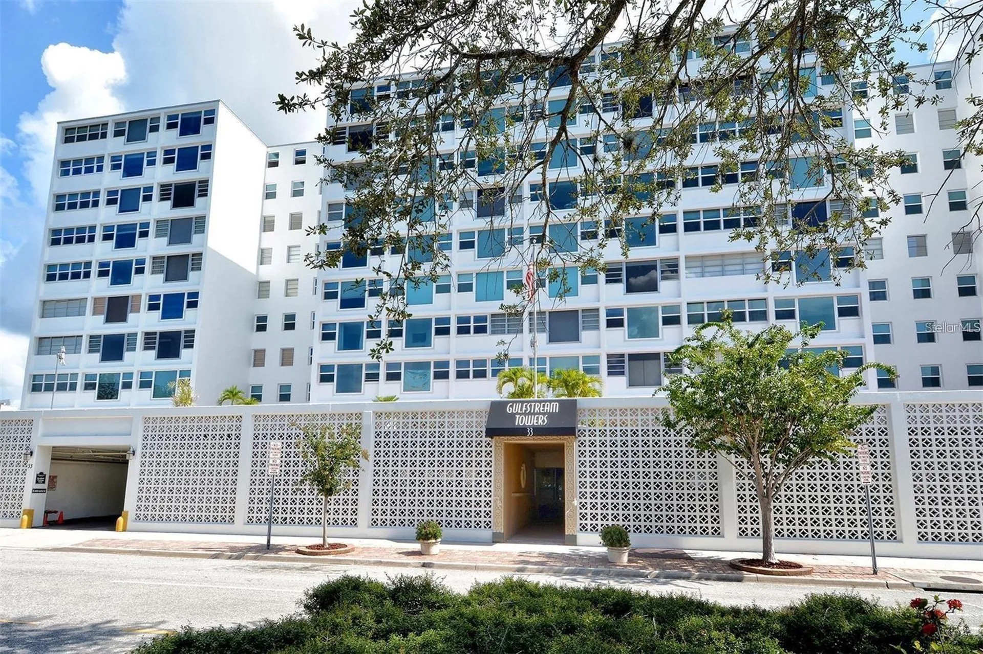 33 S Gulfstream Avenue Sarasota FL 34236