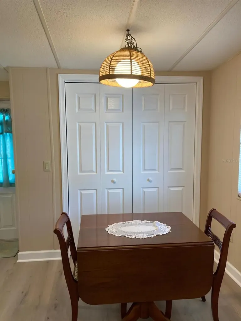 2824 Manatee Road Tavares FL 32778