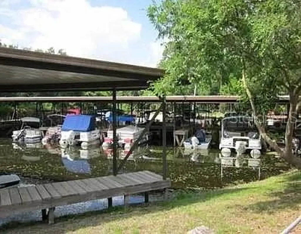 2824 Manatee Road Tavares FL 32778