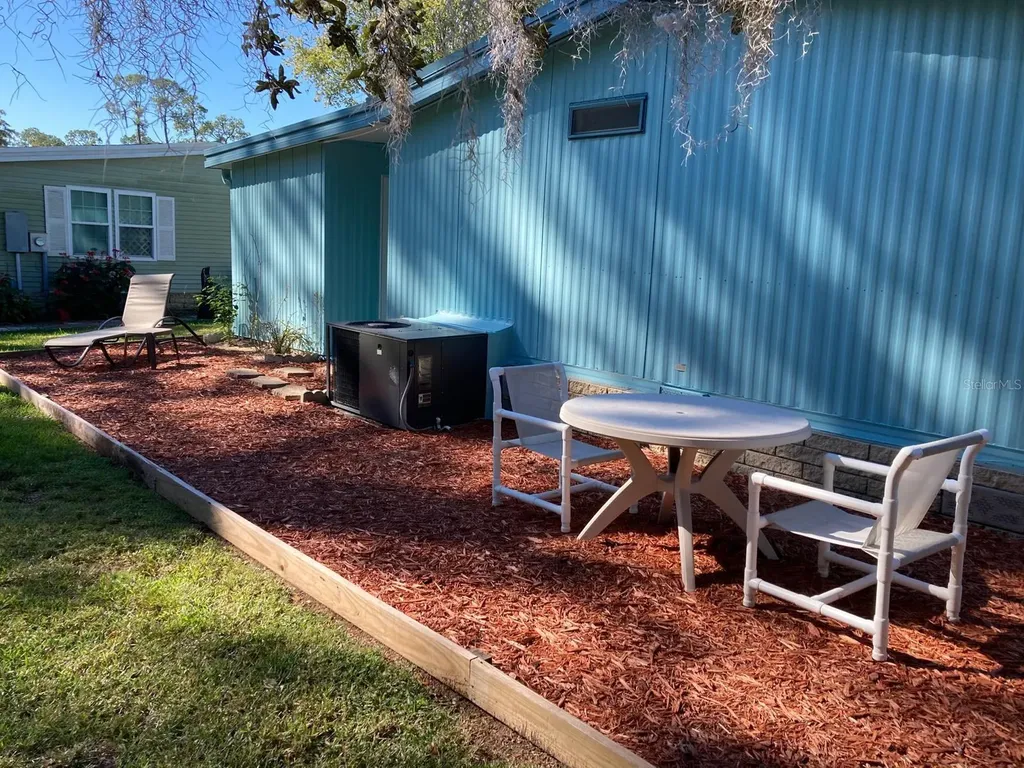 2824 Manatee Road Tavares FL 32778