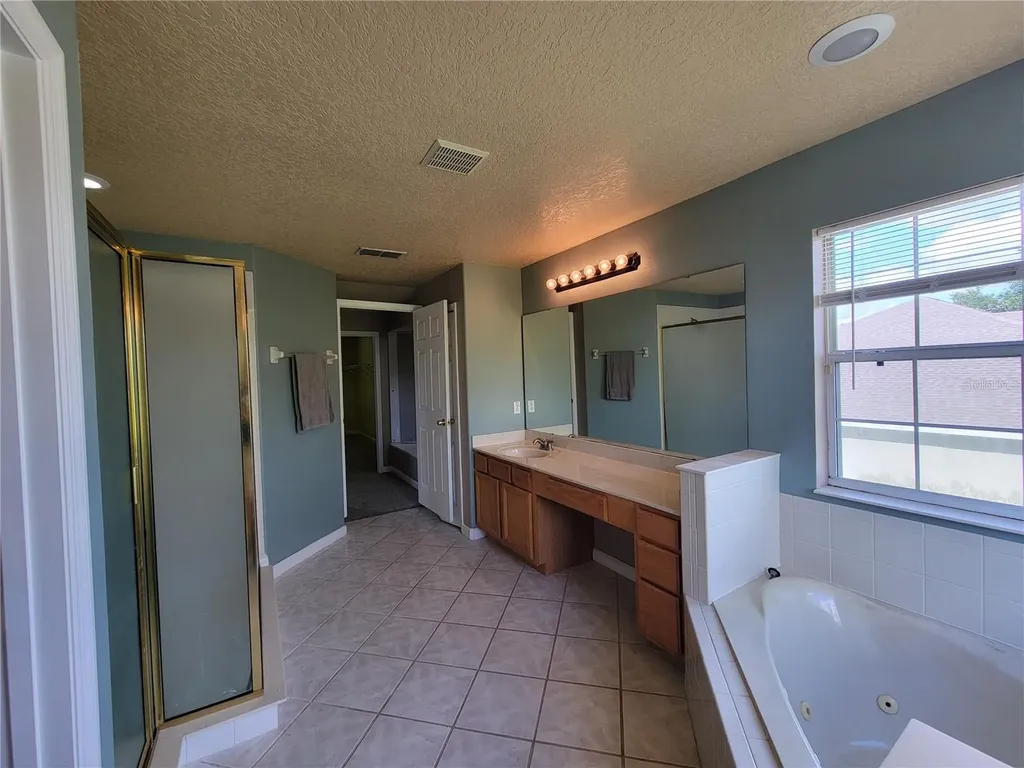 3145 Twisted Oak Loop Kissimmee FL 34744