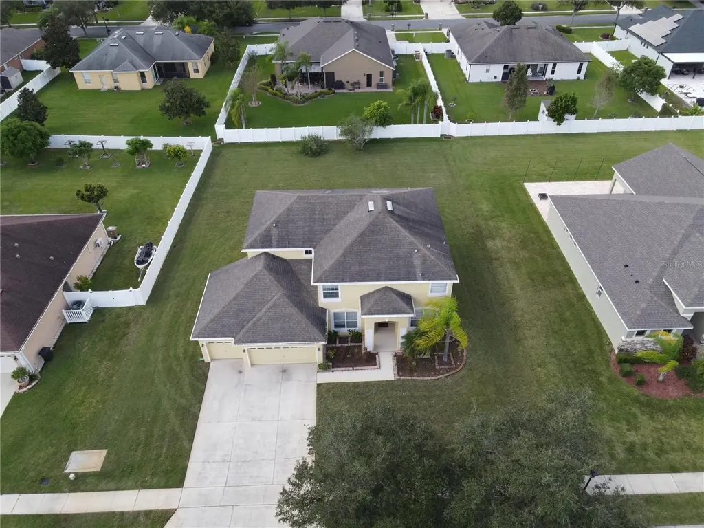 3145 Twisted Oak Loop Kissimmee FL 34744