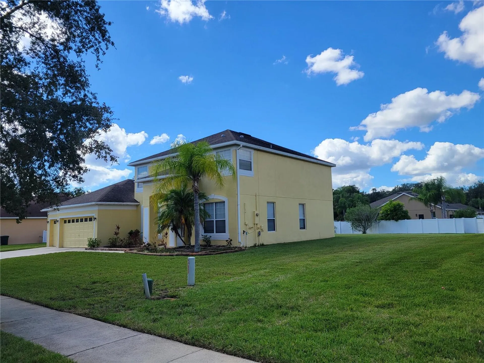 3145 Twisted Oak Loop Kissimmee FL 34744