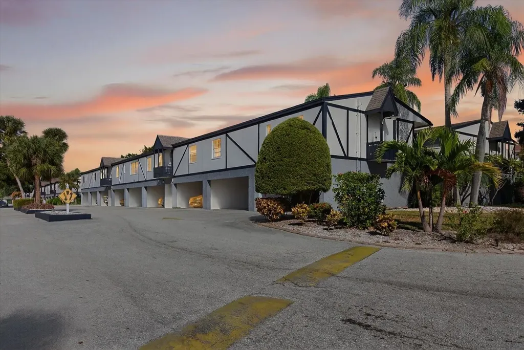 1146 King Arthur Court Dunedin FL 34698