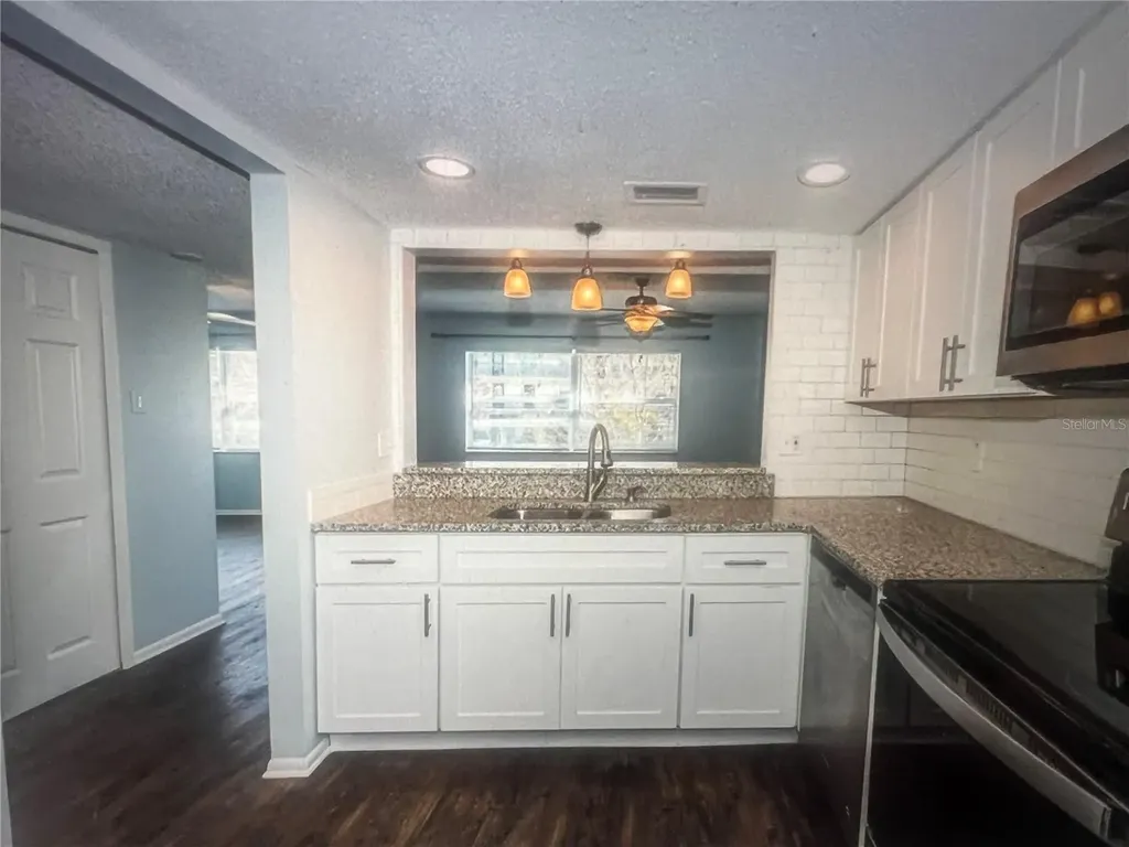 1146 King Arthur Court Dunedin FL 34698