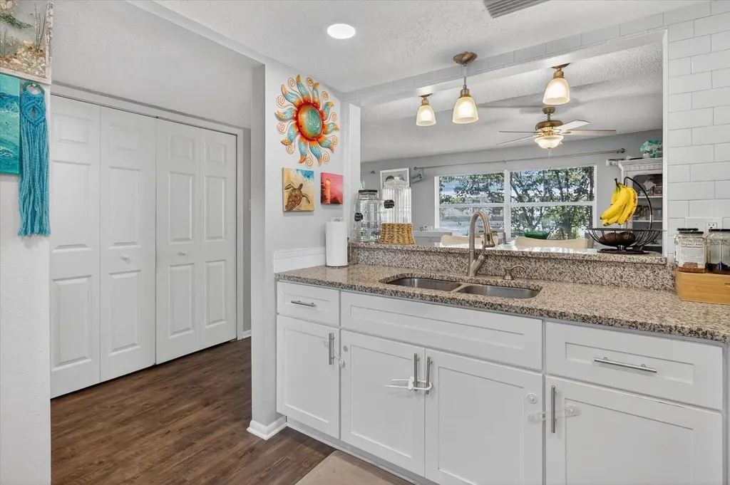 1146 King Arthur Court Dunedin FL 34698