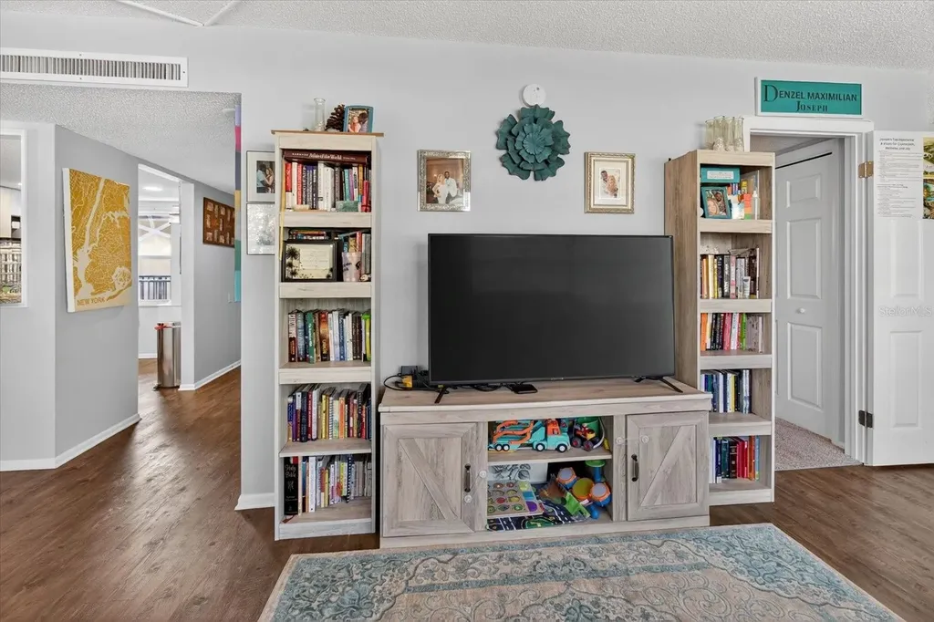 1146 King Arthur Court Dunedin FL 34698