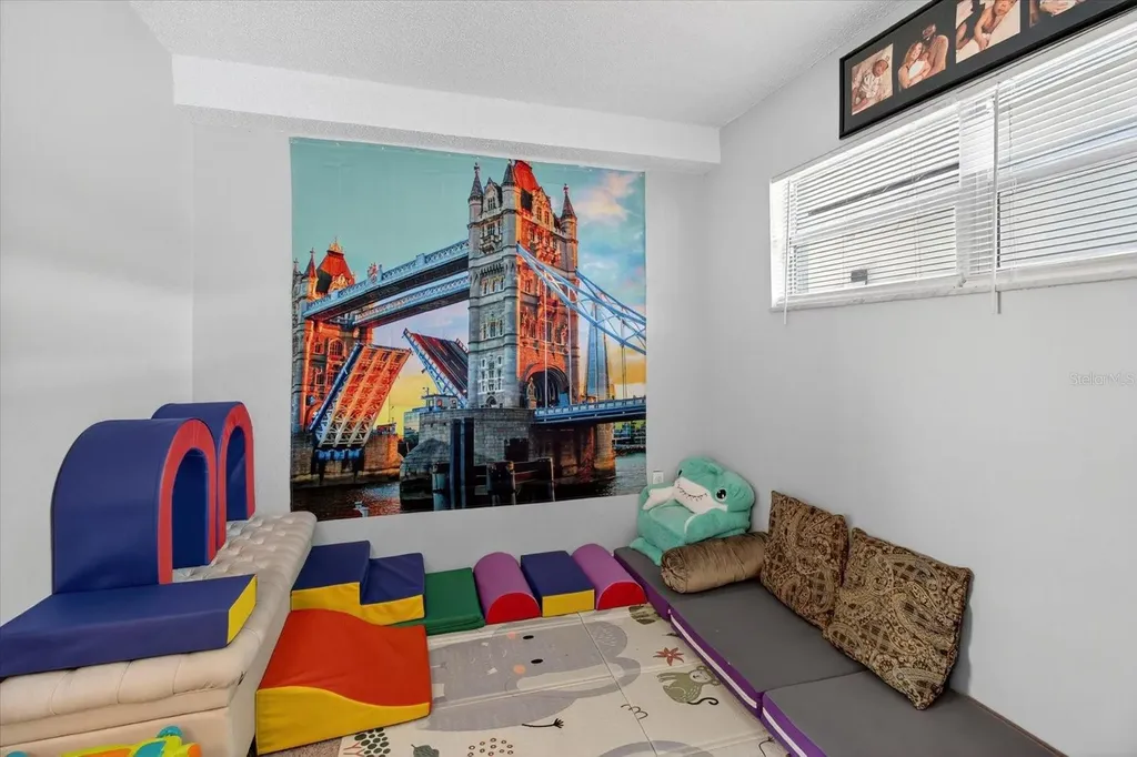 1146 King Arthur Court Dunedin FL 34698