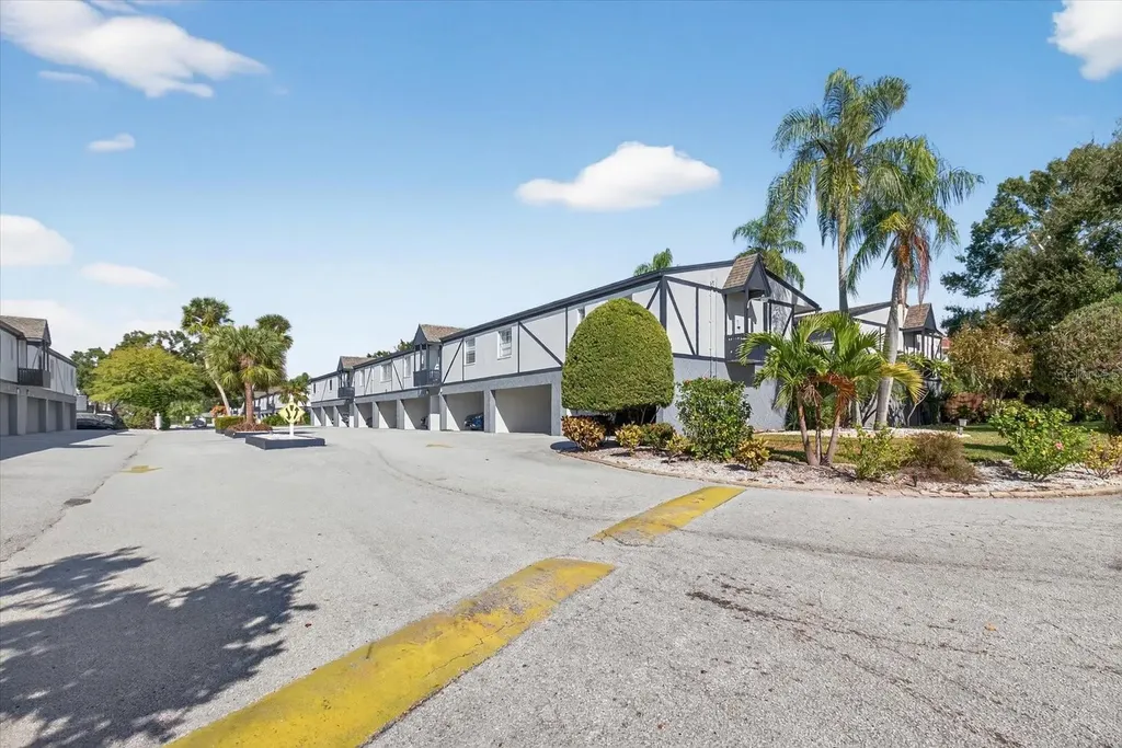 1146 King Arthur Court Dunedin FL 34698