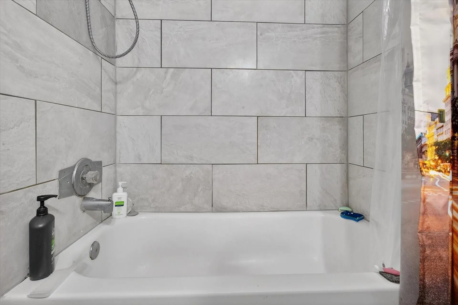 1146 King Arthur Court Dunedin FL 34698