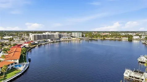 5267 Tiffany Court Cape Coral FL 33904