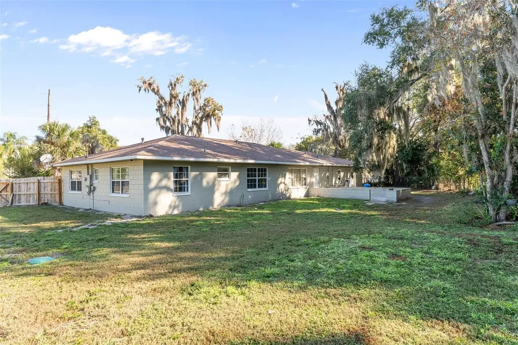 15836 Wilson Parrish Road Umatilla FL 32784