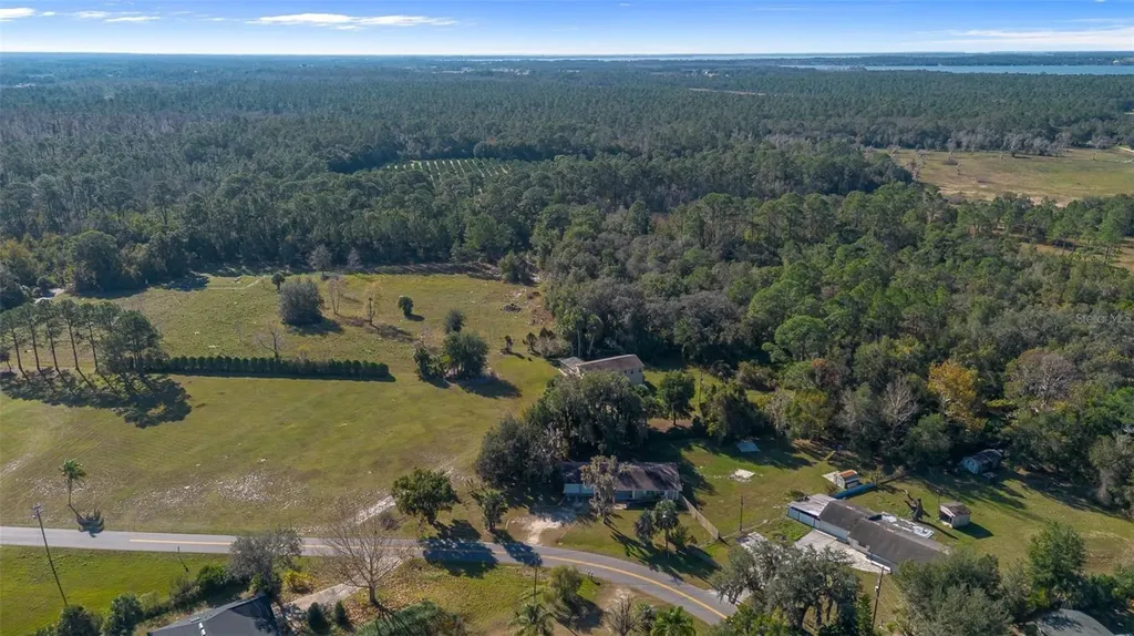 15836 Wilson Parrish Road Umatilla FL 32784