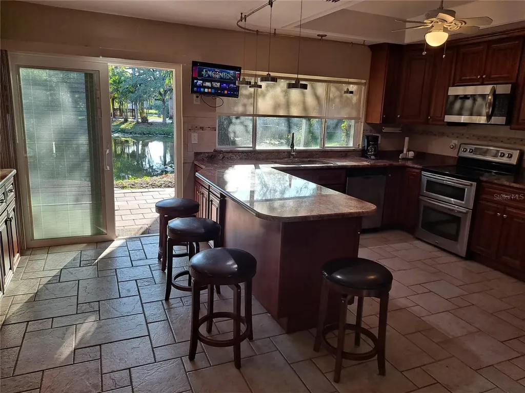 6050 57th St Petersburg FL 33709