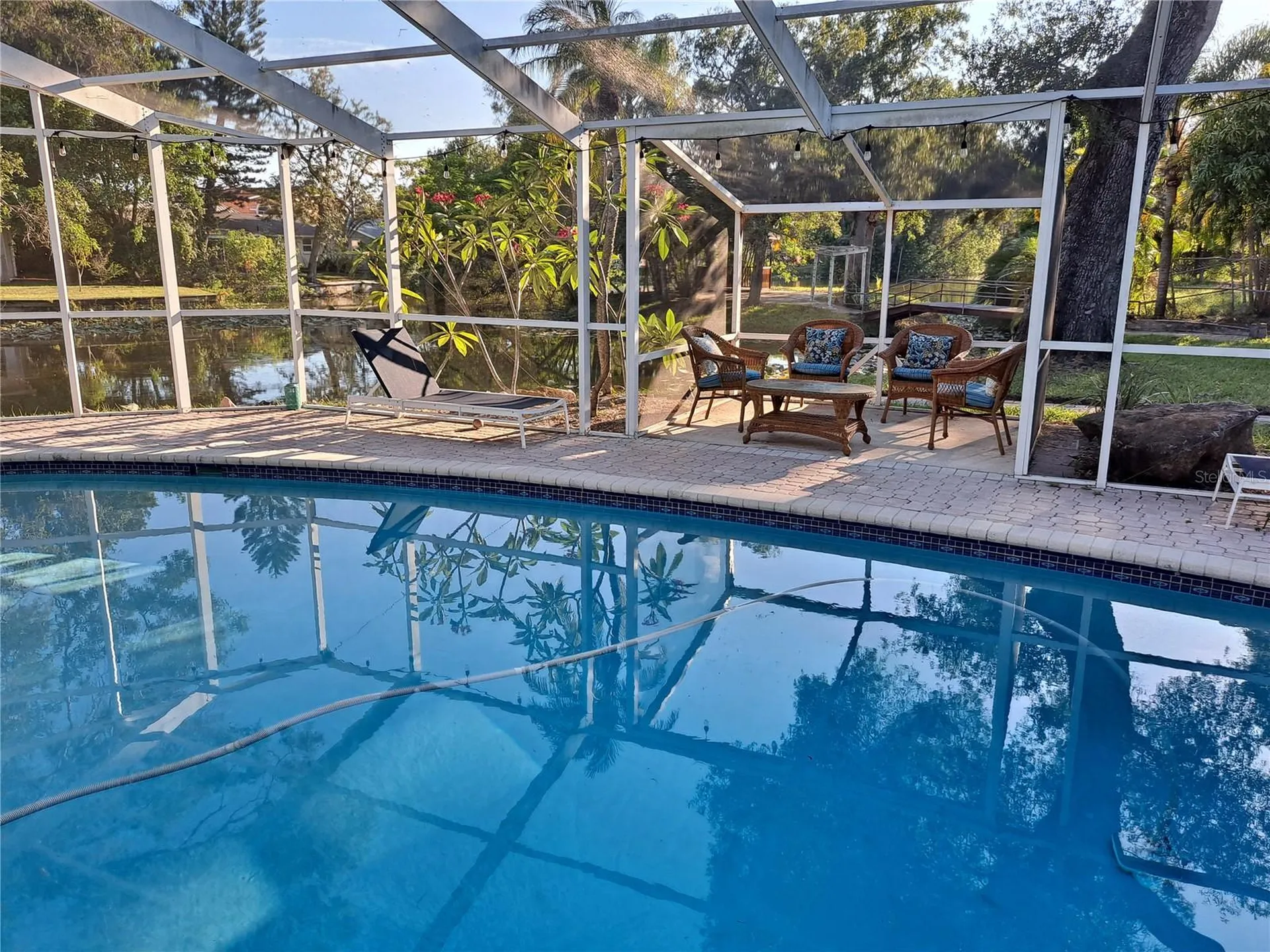 6050 57th St Petersburg FL 33709